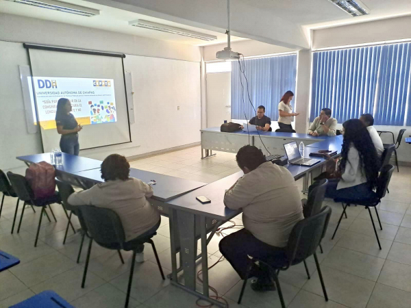 Se impartió el curso: &quot;Guía para fomentar en la comunidad universitaria el lenguaje incluyente y no sexista&quot; en CECOCISE