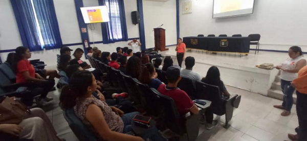 1º Feria Informativa y Preventiva “Por una vida libre de Violencia para las Mujeres” - Escuela de Ciencias Administrativas Istmo-Costa, IX-Tonalá
