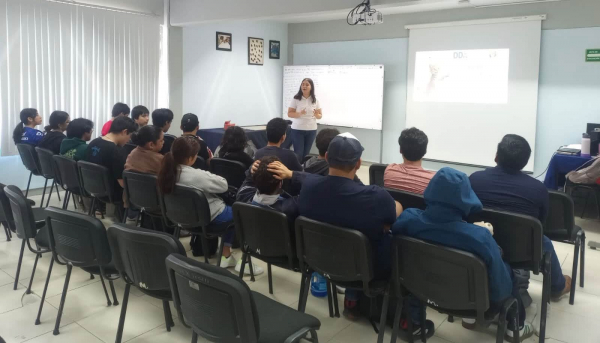 La Defensor&iacute;a de los Derechos Humanos y Universitarios llev&oacute; a cabo el taller: Radar Universitario, convivencia real, redes seguras y derechos universitarios