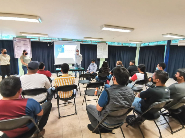 SIRESU y DDHU imparten plática a estudiantes de C-V