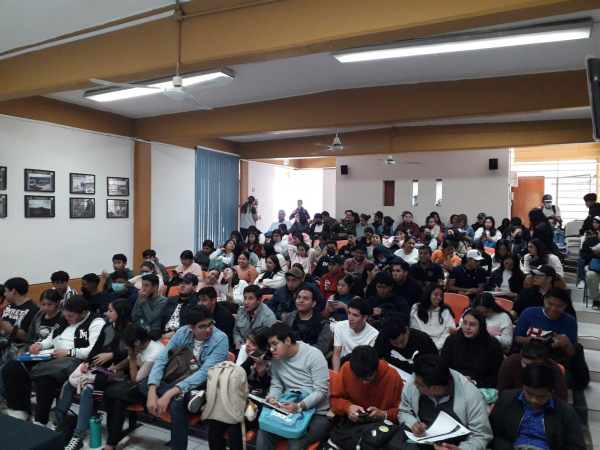 Cursos &quot;Espacios Libres de Violencia en el Servicio Social&quot; en la Facultad de Humanidades, Campus VI